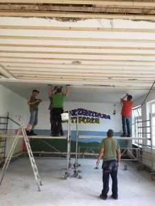 die Deckenkonstruktion nimmt Form an